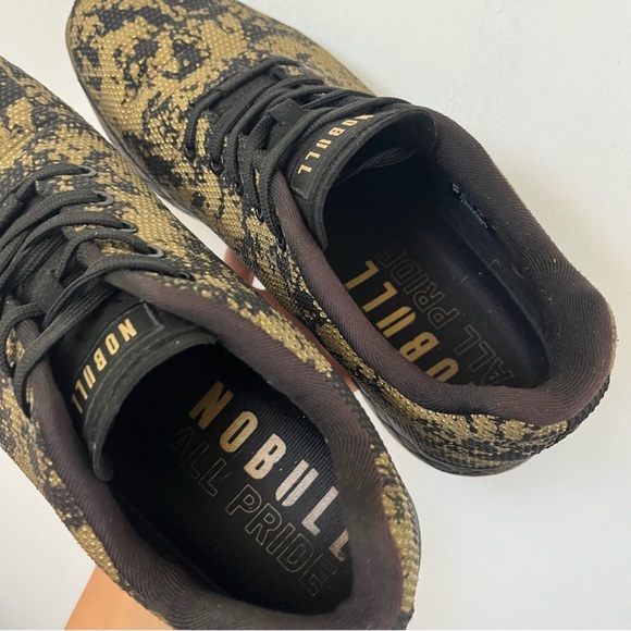 NOBULL Men's Pride Trainer Sneaker Black Gold Splatter 11 LIKE New used 5 times - Picture 6 of 7